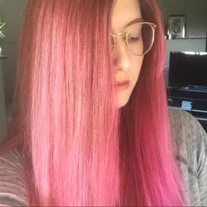 Meet your Posher, Celine